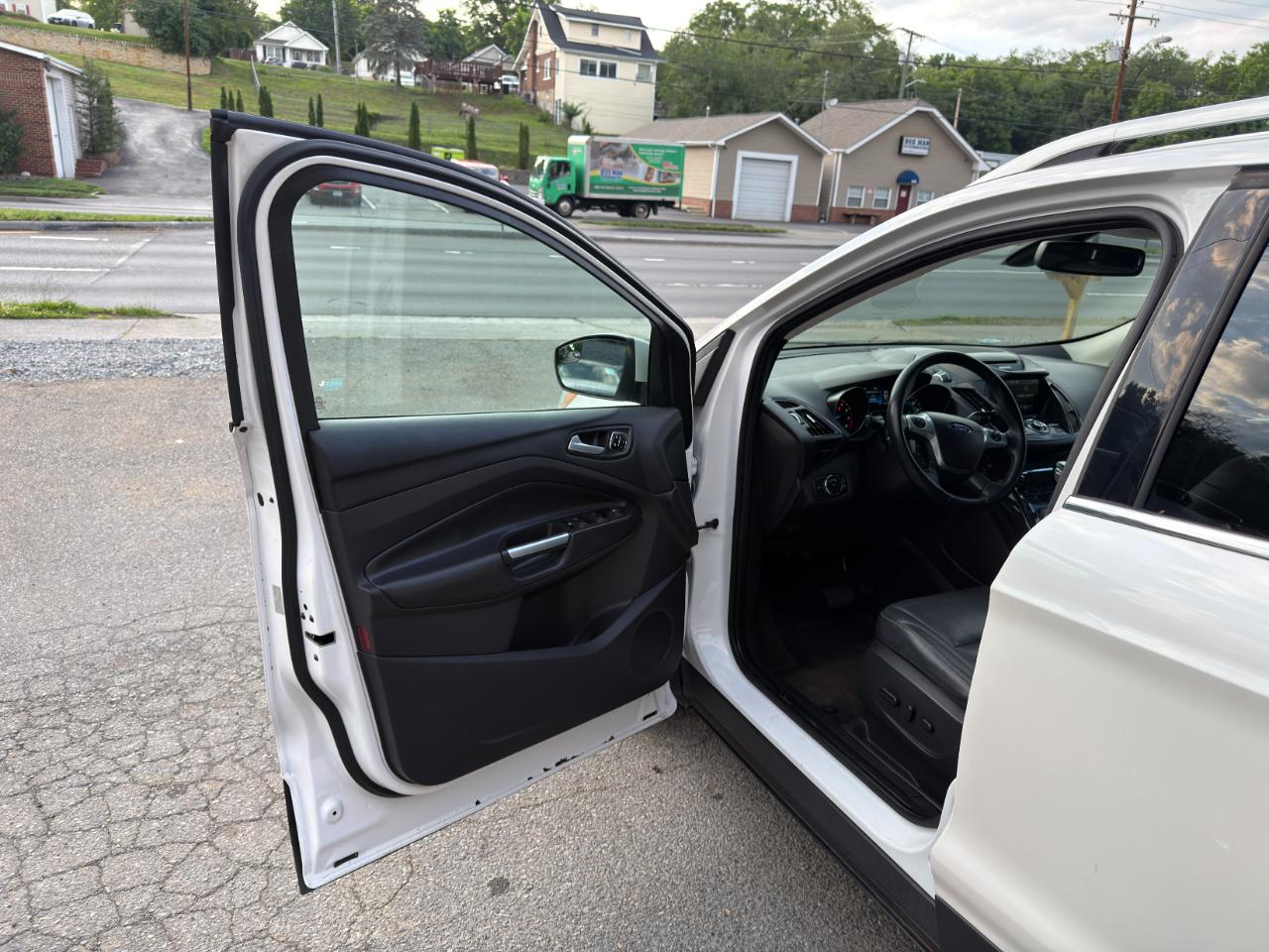 Ford Escape 4WD 4dr Titanium 2014