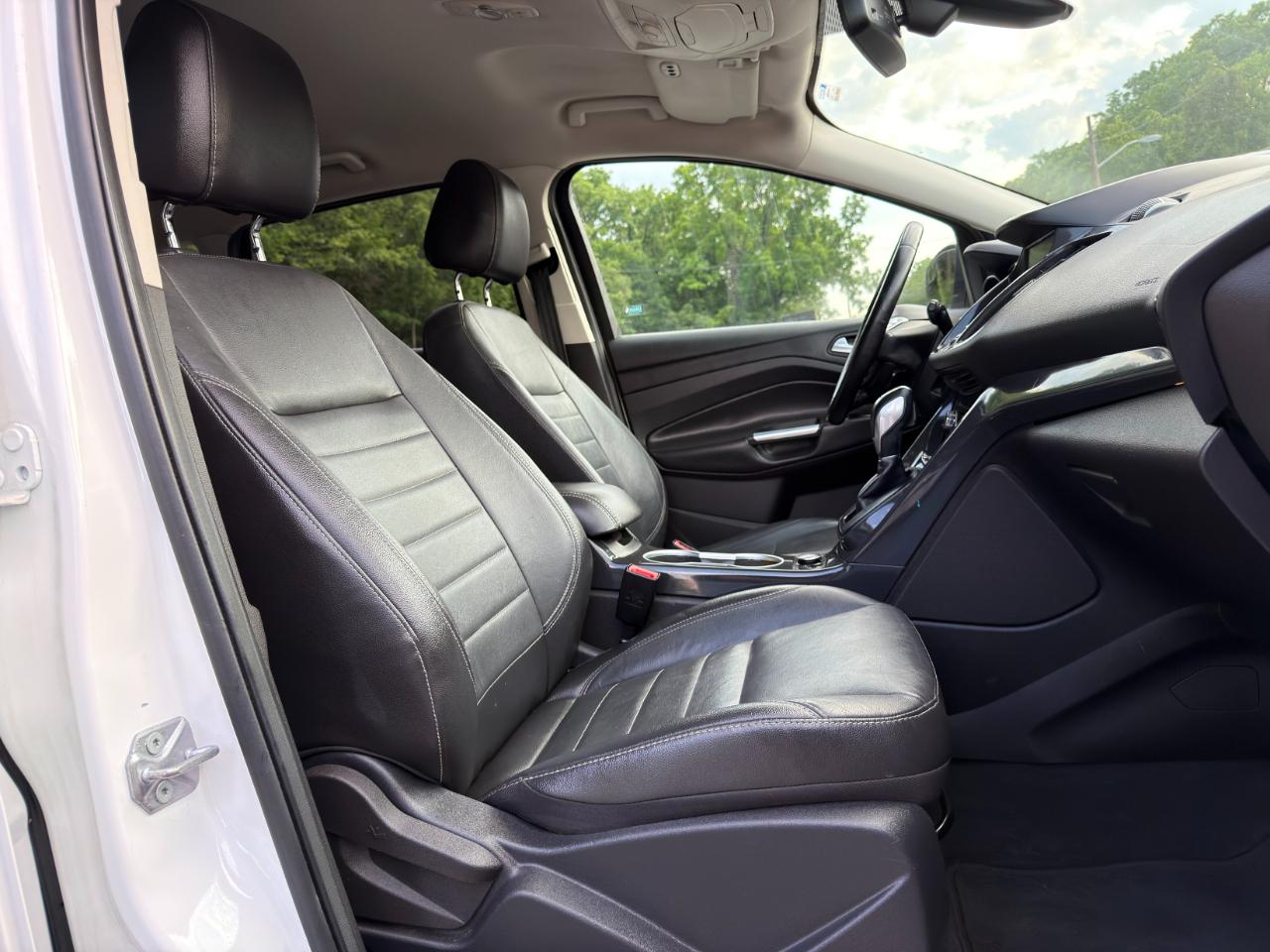 Ford Escape 4WD 4dr Titanium 2014