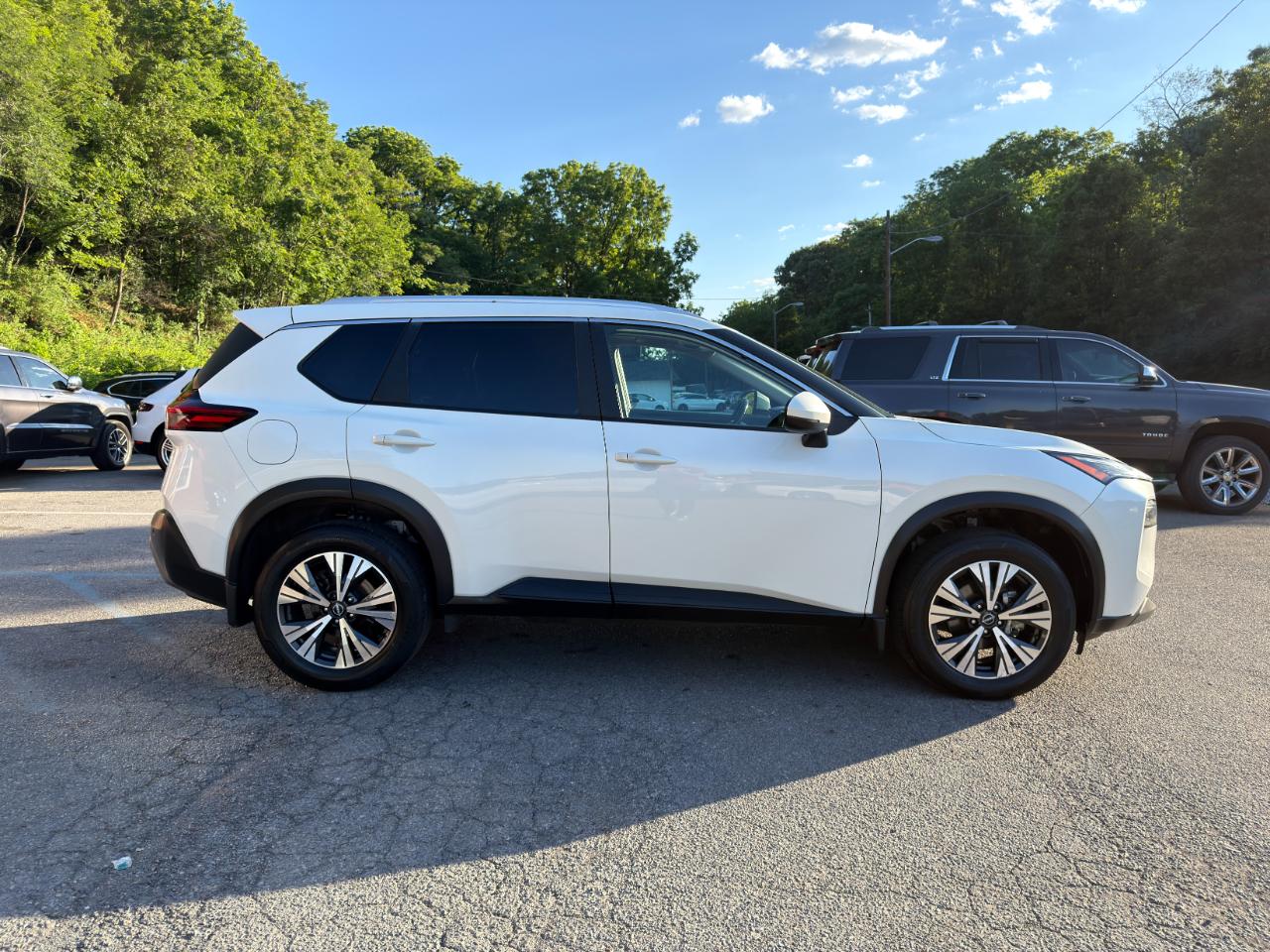 Nissan Rogue AWD SV 2022
