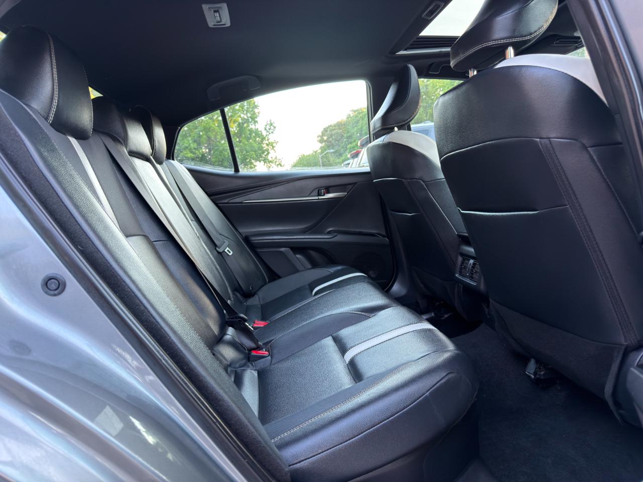 Toyota Camry XLE (Natl) 2025