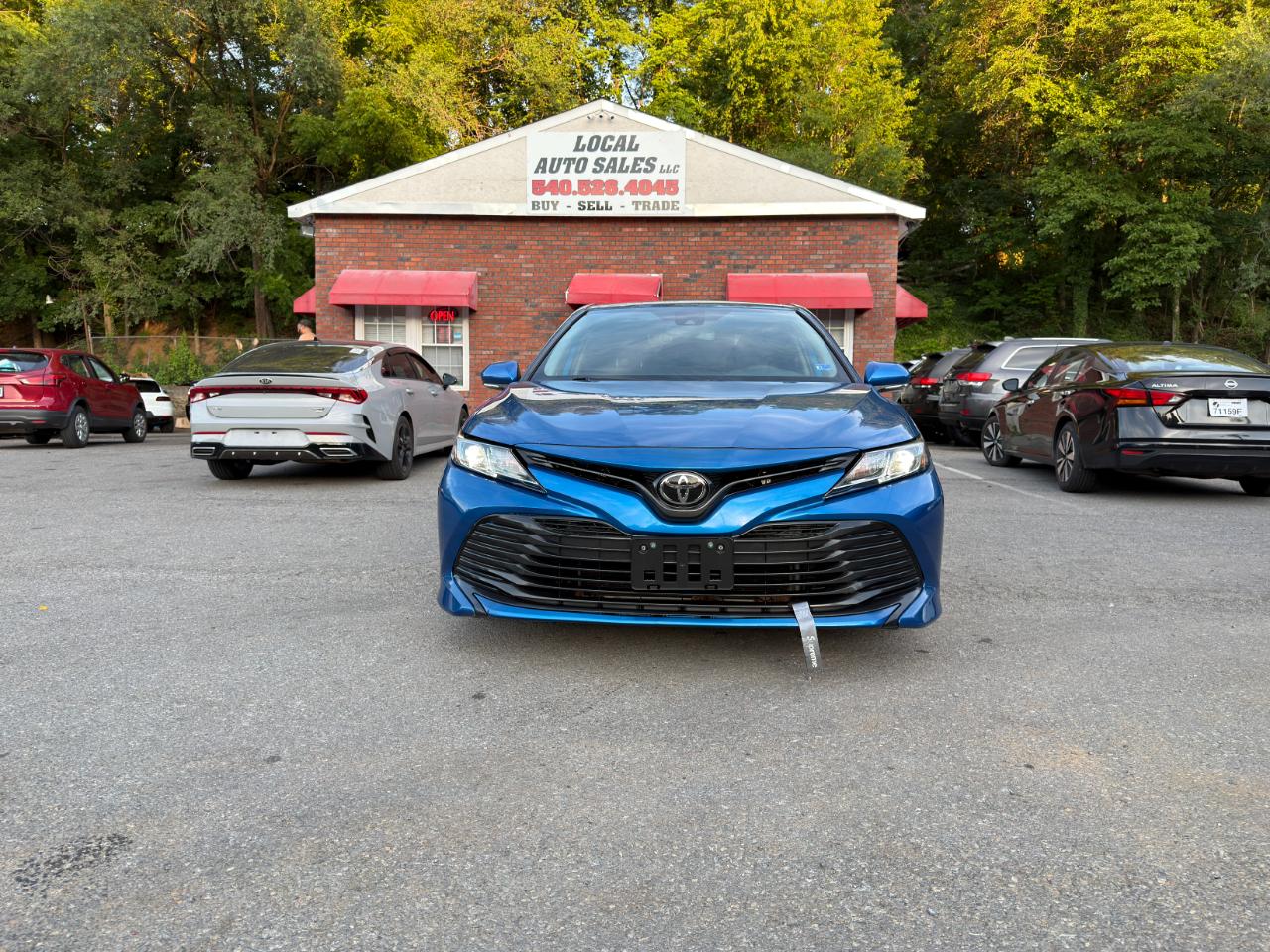 Toyota Camry LE Auto (Natl) 2020