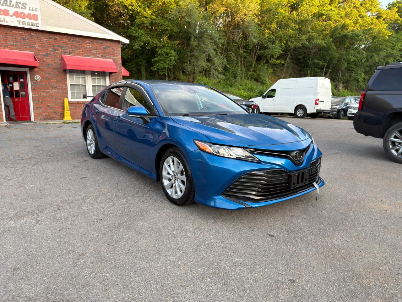 Toyota Camry LE Auto (Natl) 2020