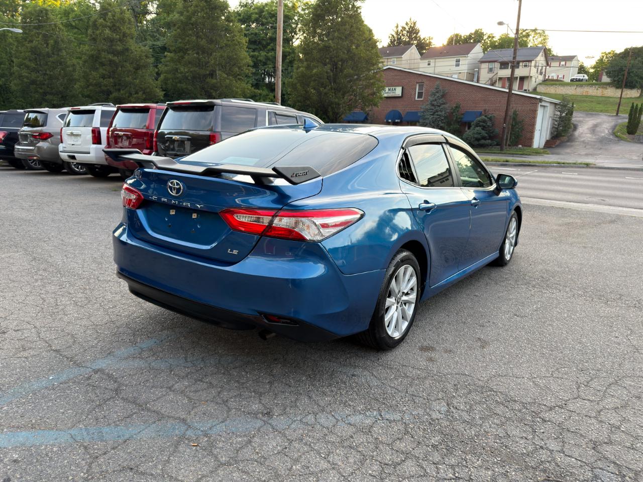Toyota Camry LE Auto (Natl) 2020
