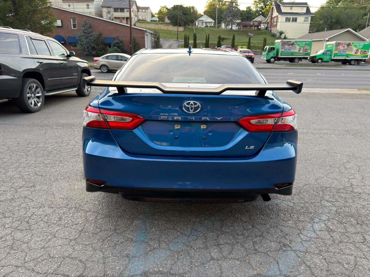 Toyota Camry LE Auto (Natl) 2020