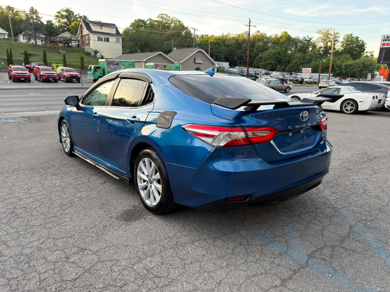 Toyota Camry LE Auto (Natl) 2020