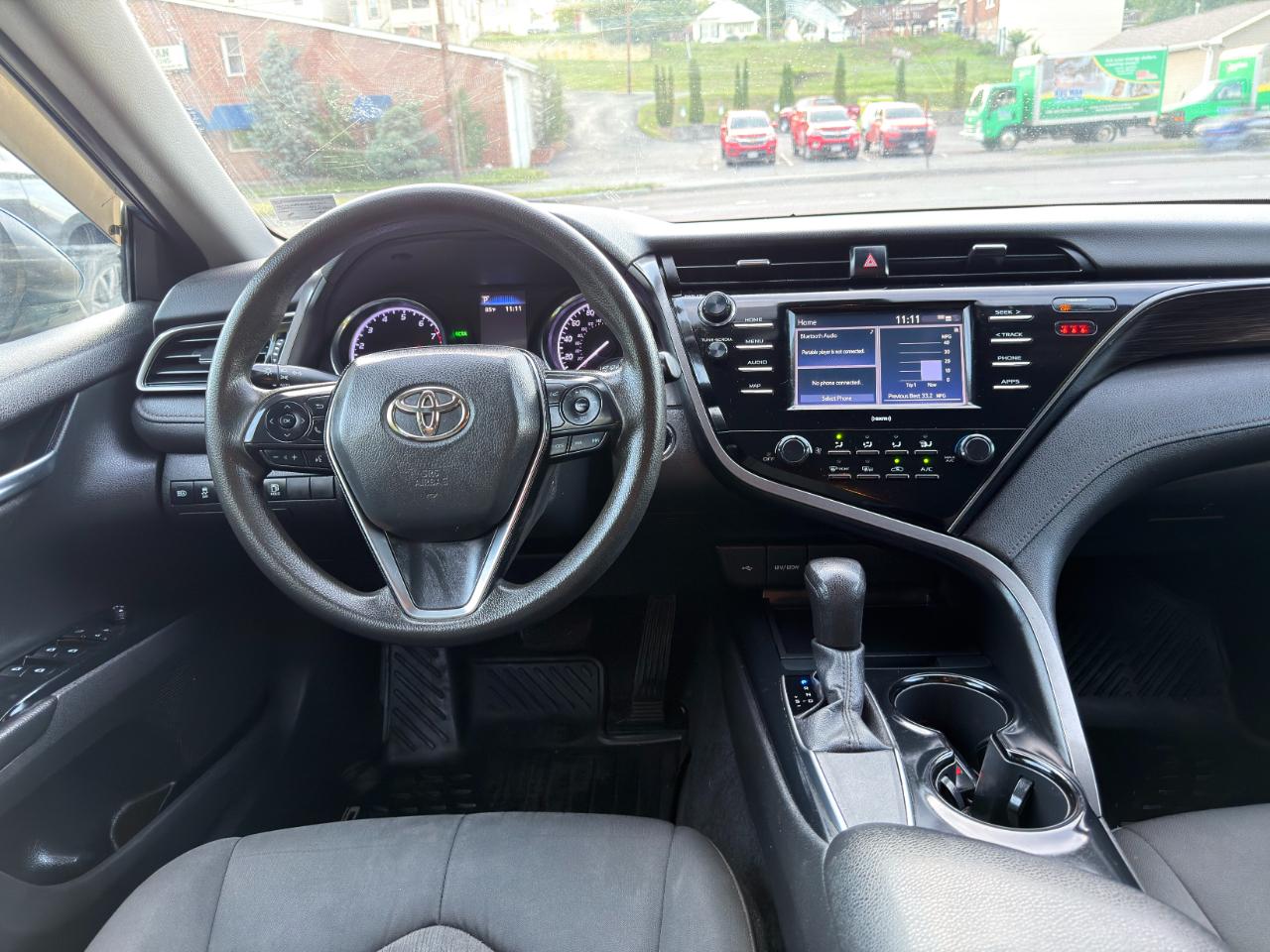 Toyota Camry LE Auto (Natl) 2020
