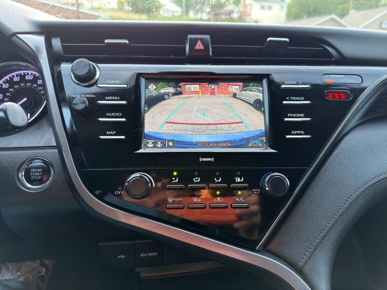 Toyota Camry LE Auto (Natl) 2020