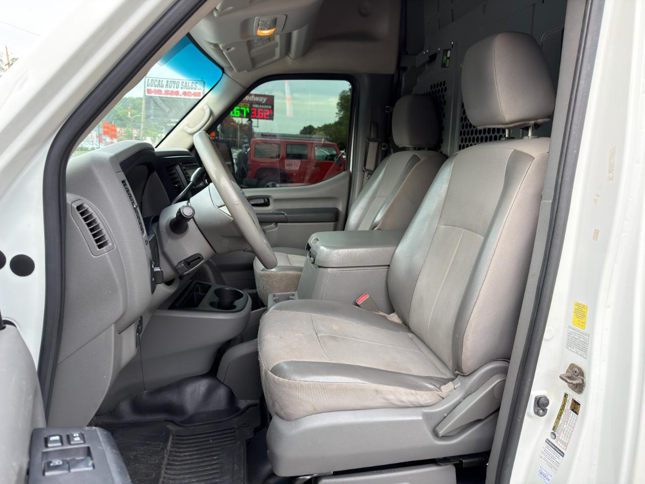 Nissan NV Cargo NV3500 HD High Roof V8 SV 2018