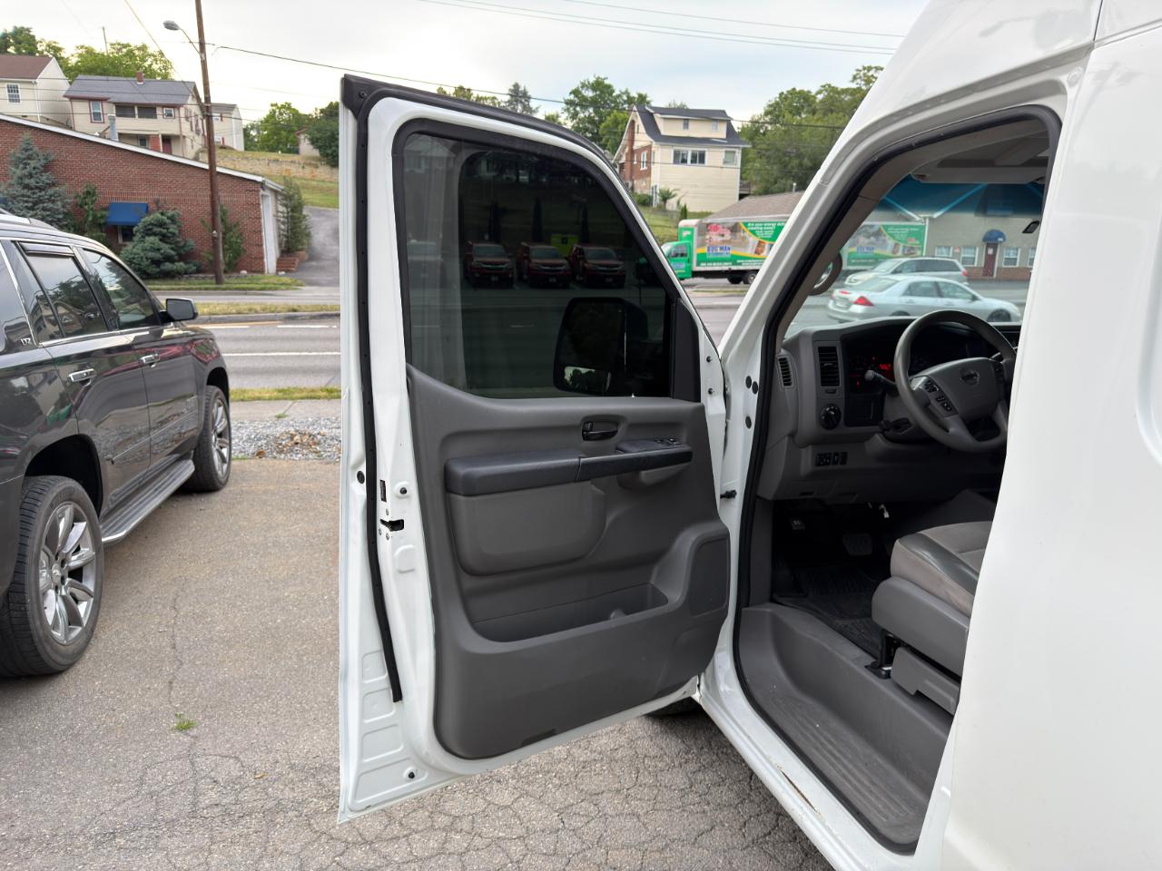 Nissan NV Cargo NV3500 HD High Roof V8 SV 2018