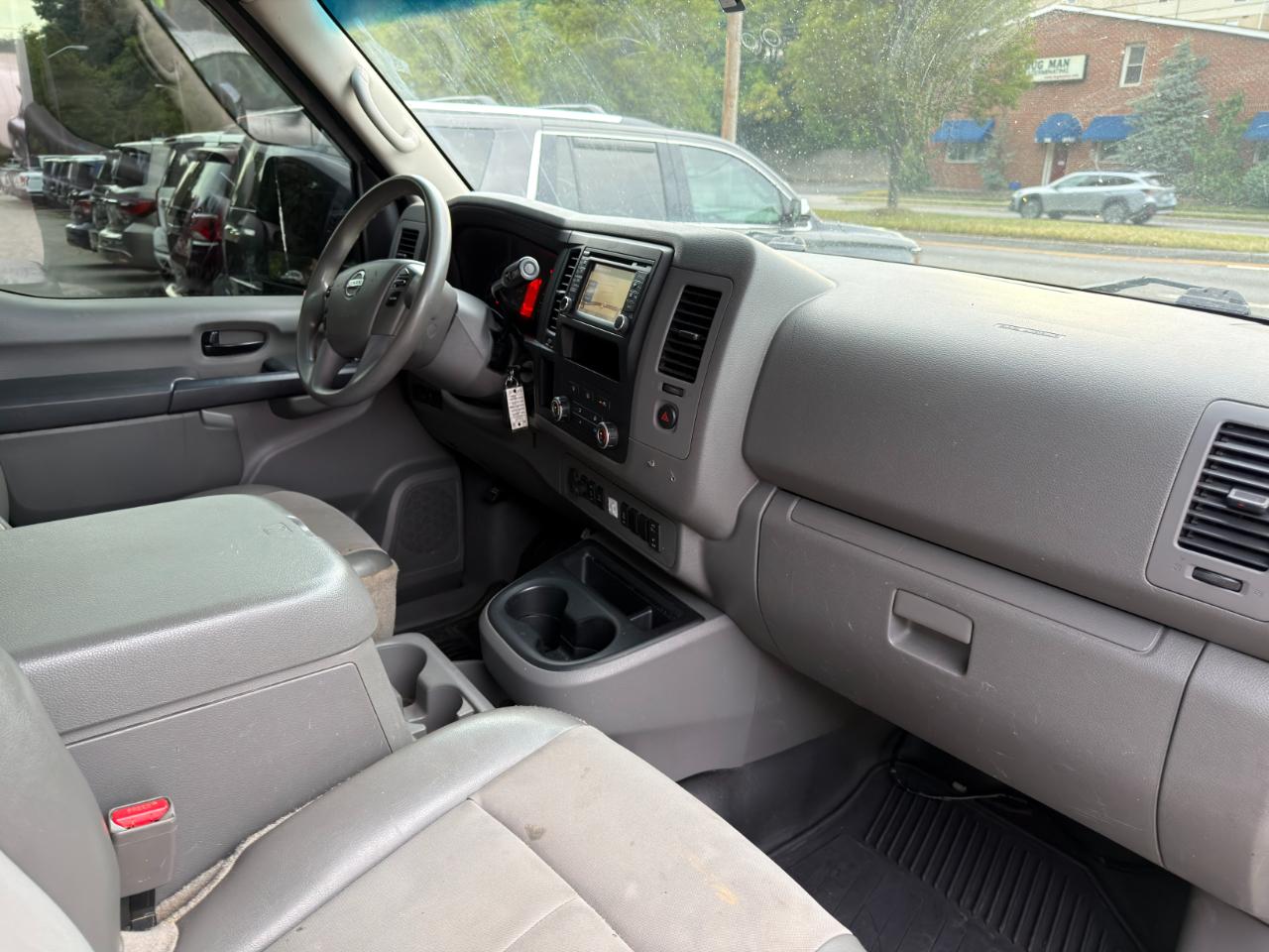 Nissan NV Cargo NV3500 HD High Roof V8 SV 2018