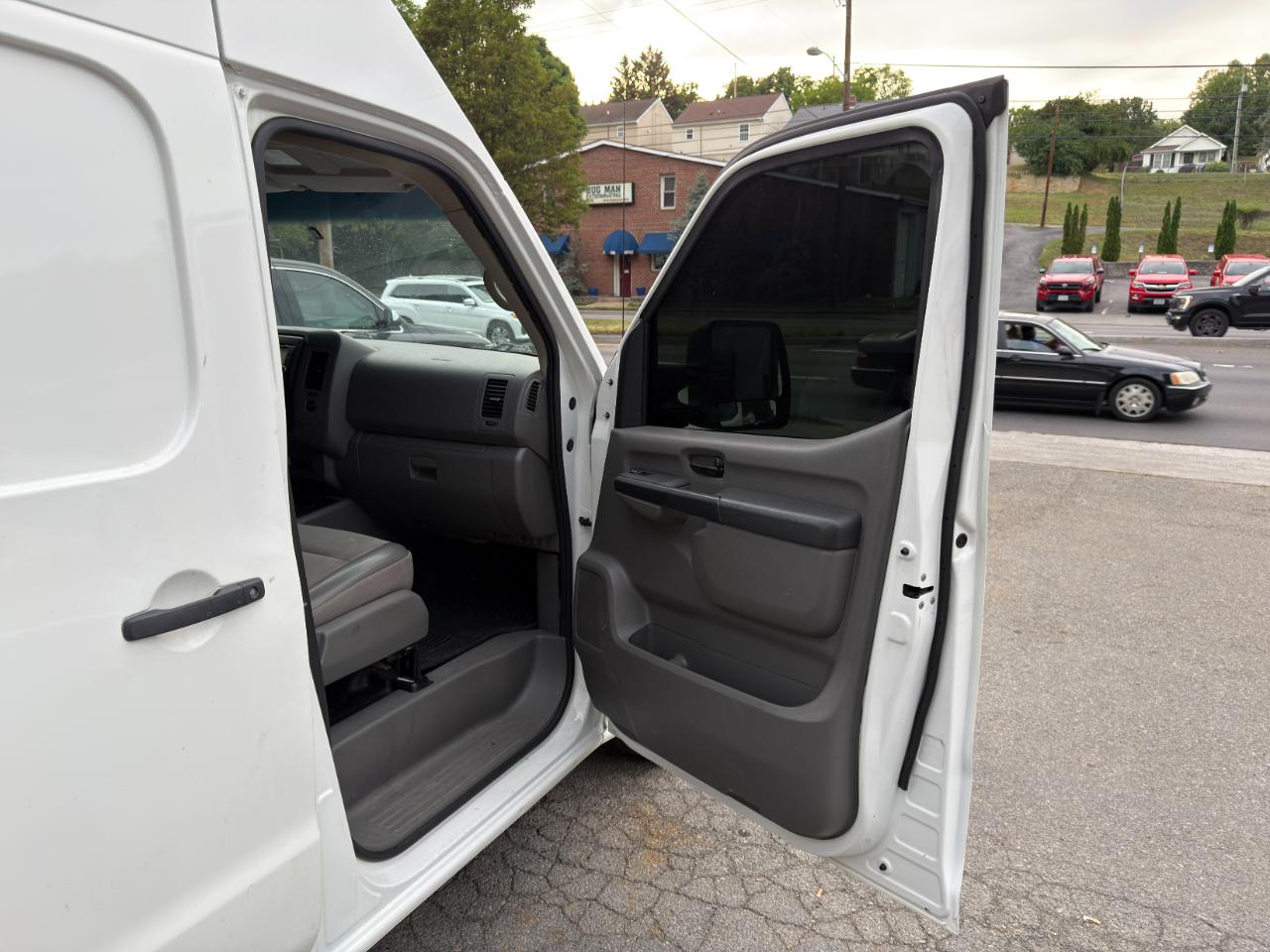 Nissan NV Cargo NV3500 HD High Roof V8 SV 2018