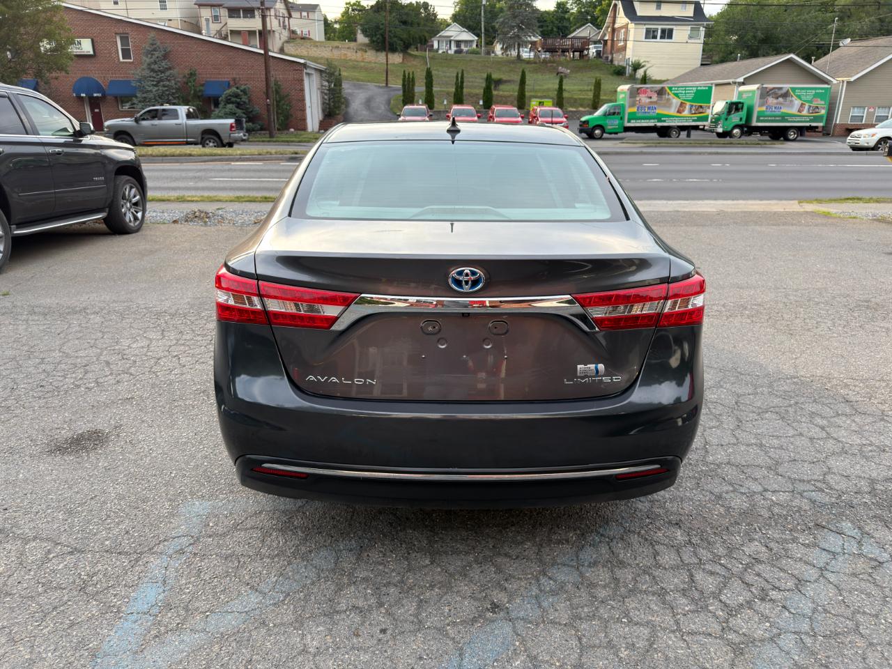 Toyota Avalon Hybrid 4dr Sdn XLE Premium (Natl) 2013