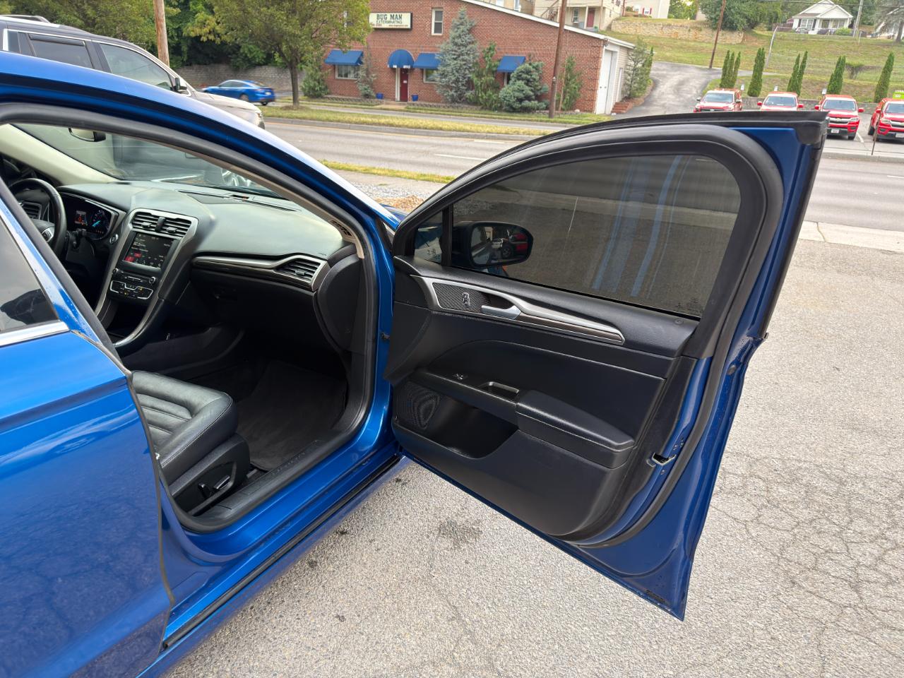 Ford Fusion SE FWD 2018