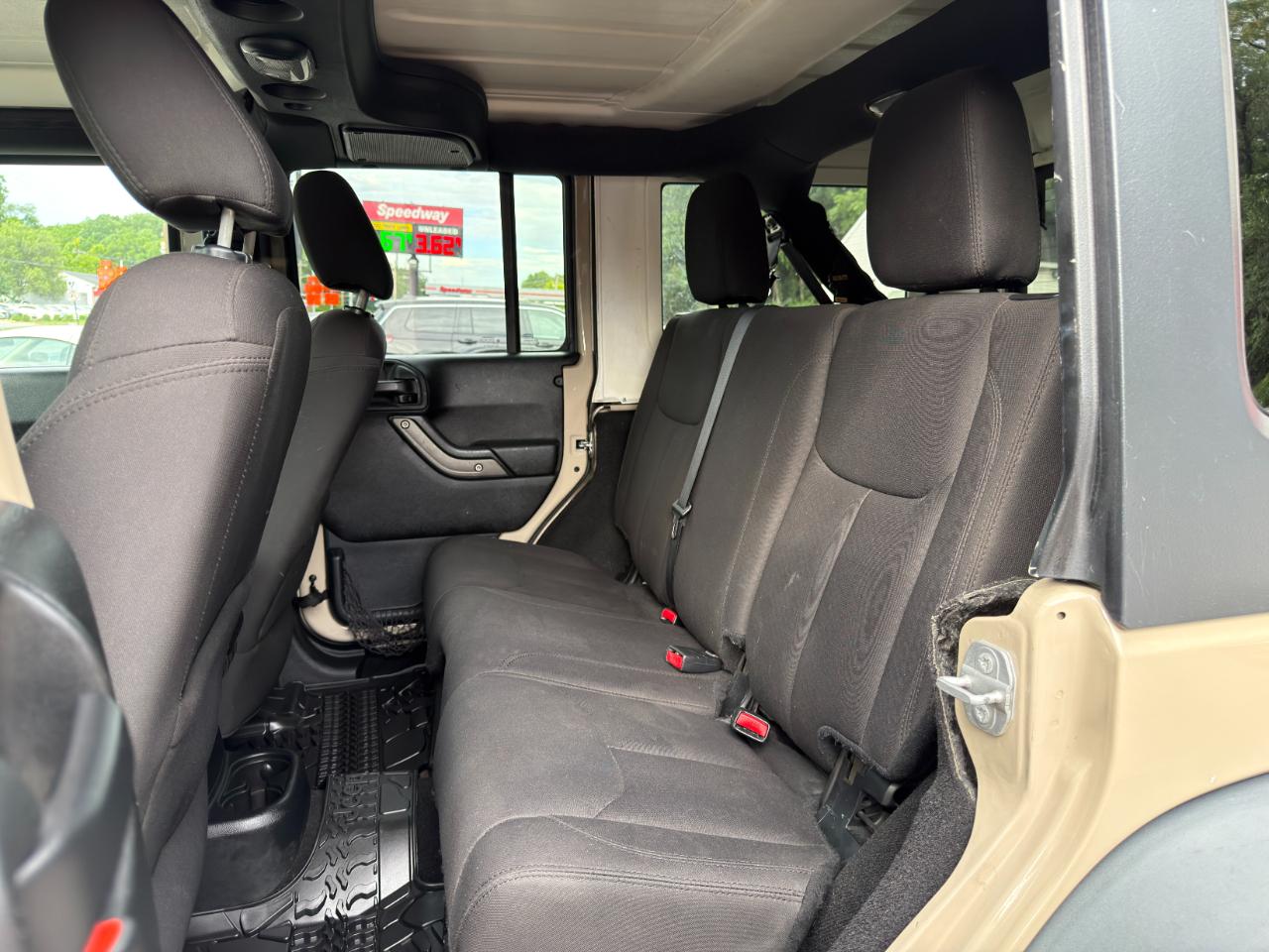 Jeep Wrangler Unlimited 4WD 4dr Sport 2016