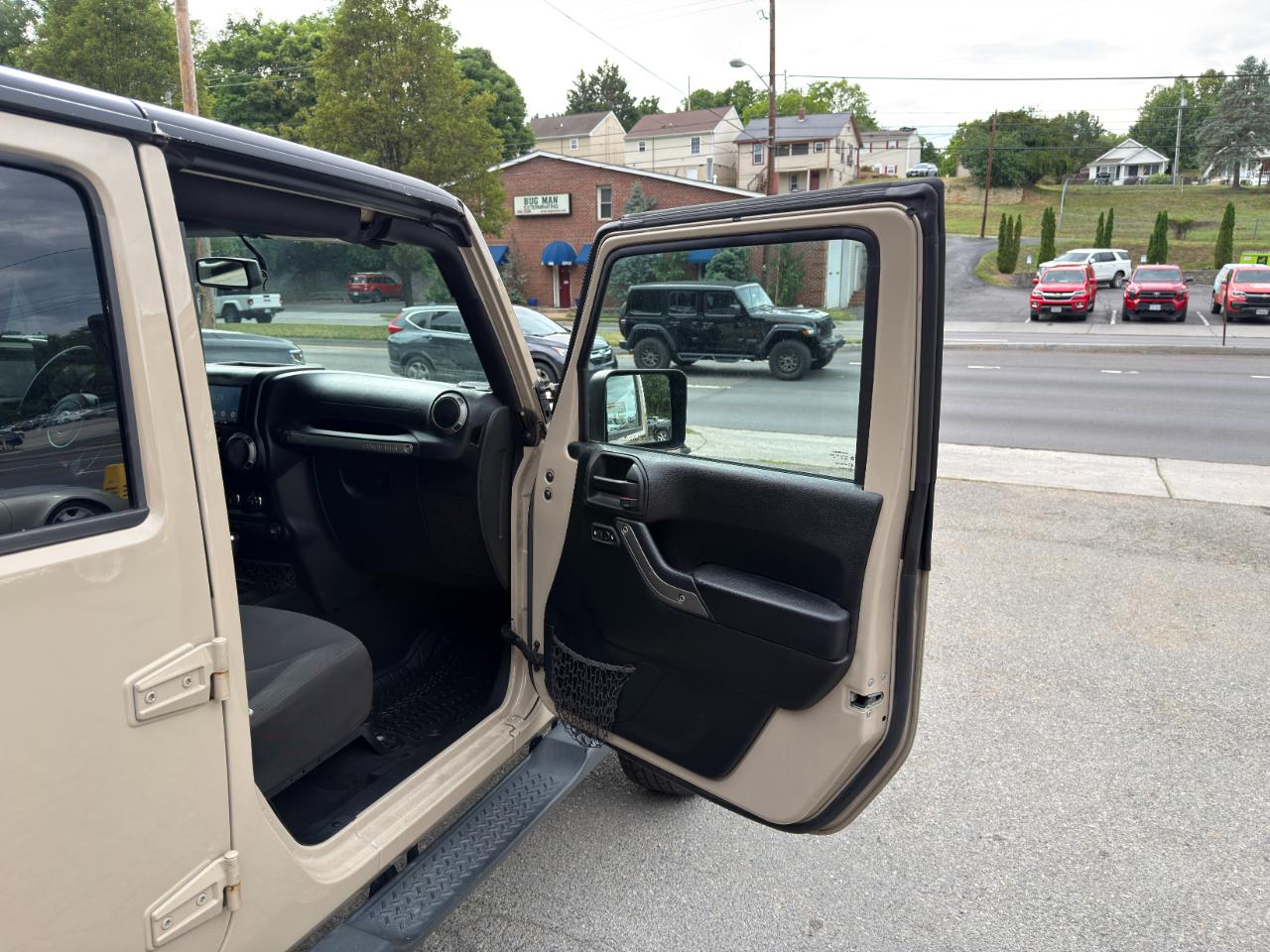 Jeep Wrangler Unlimited 4WD 4dr Sport 2016