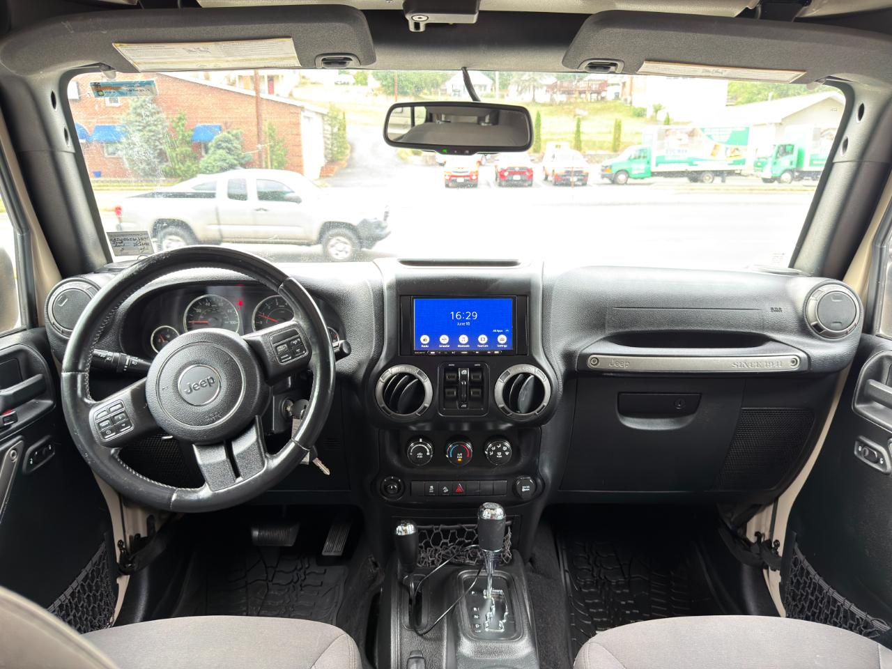 Jeep Wrangler Unlimited 4WD 4dr Sport 2016