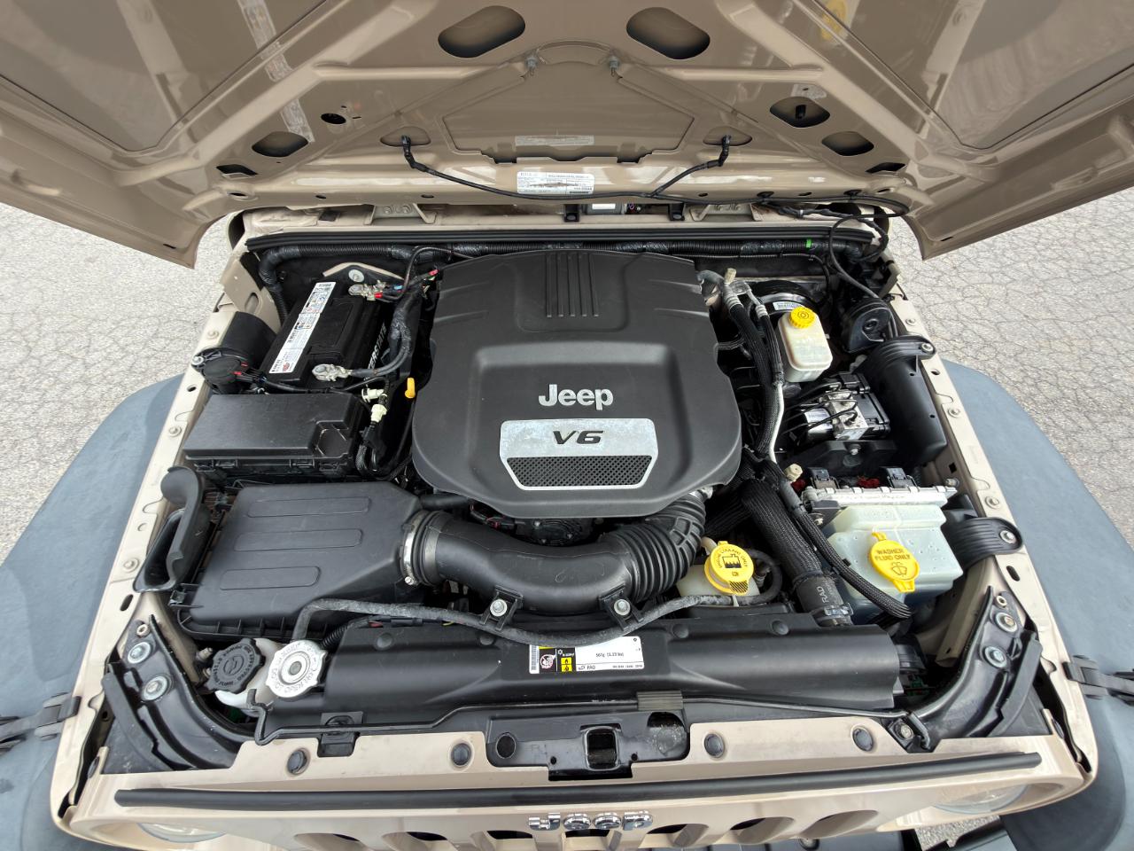 Jeep Wrangler Unlimited 4WD 4dr Sport 2016