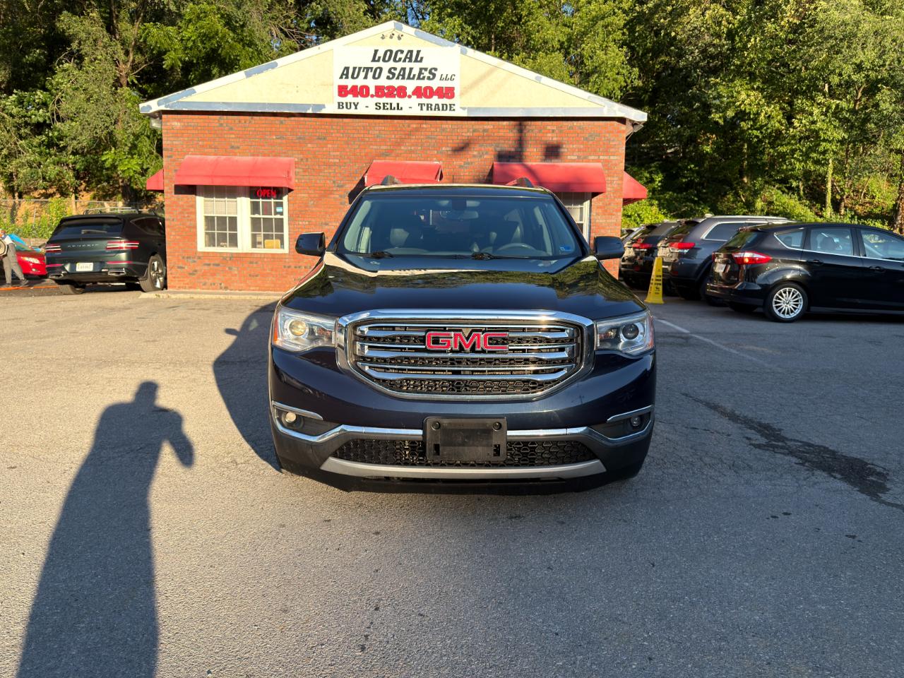 GMC Acadia FWD 4dr SLE w/SLE-2 2017