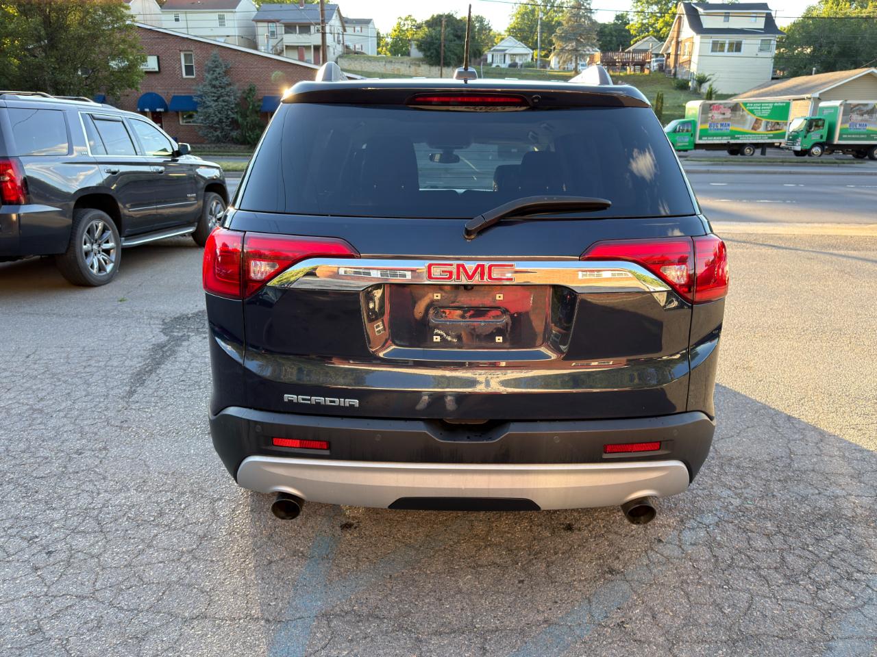 GMC Acadia FWD 4dr SLE w/SLE-2 2017