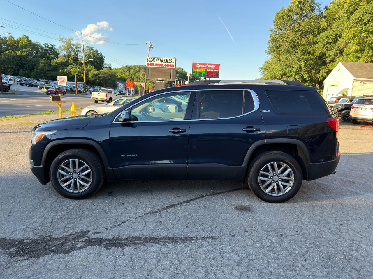 GMC Acadia FWD 4dr SLE w/SLE-2 2017