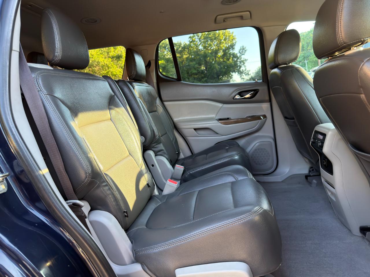 GMC Acadia FWD 4dr SLE w/SLE-2 2017