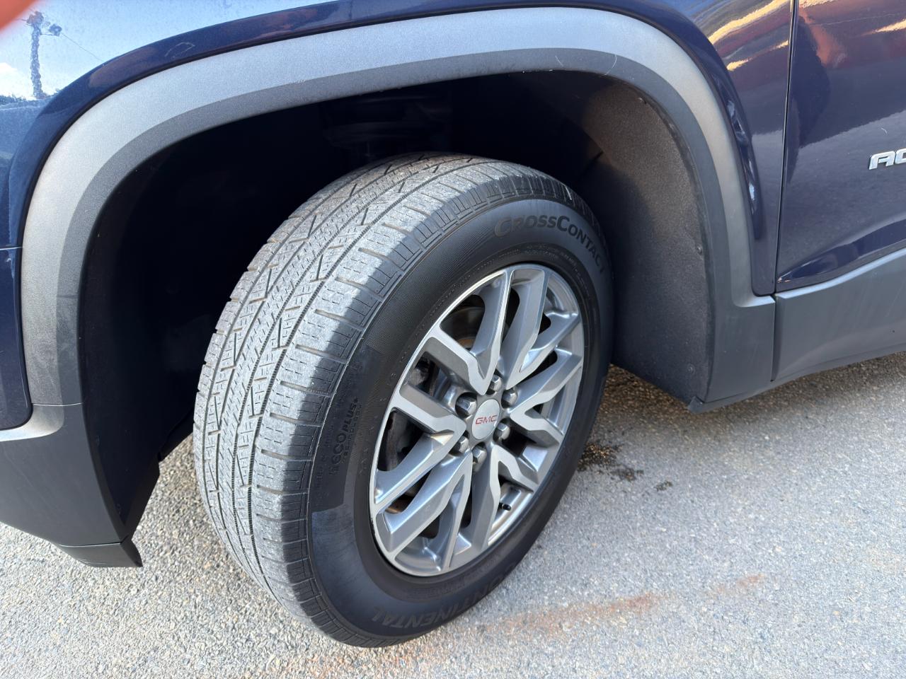 GMC Acadia FWD 4dr SLE w/SLE-2 2017