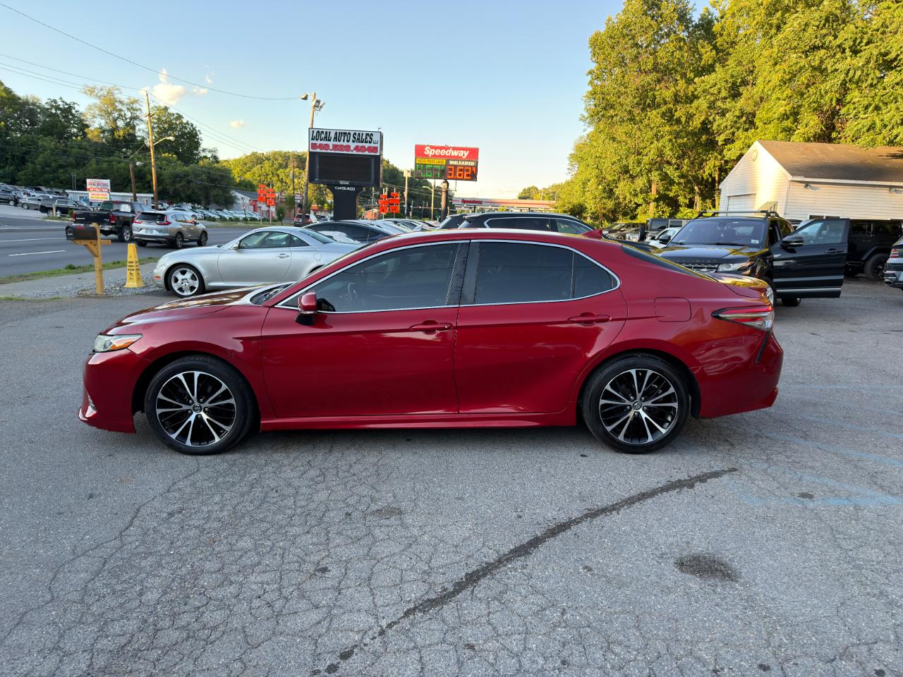 Toyota Camry XLE Auto (Natl) 2019