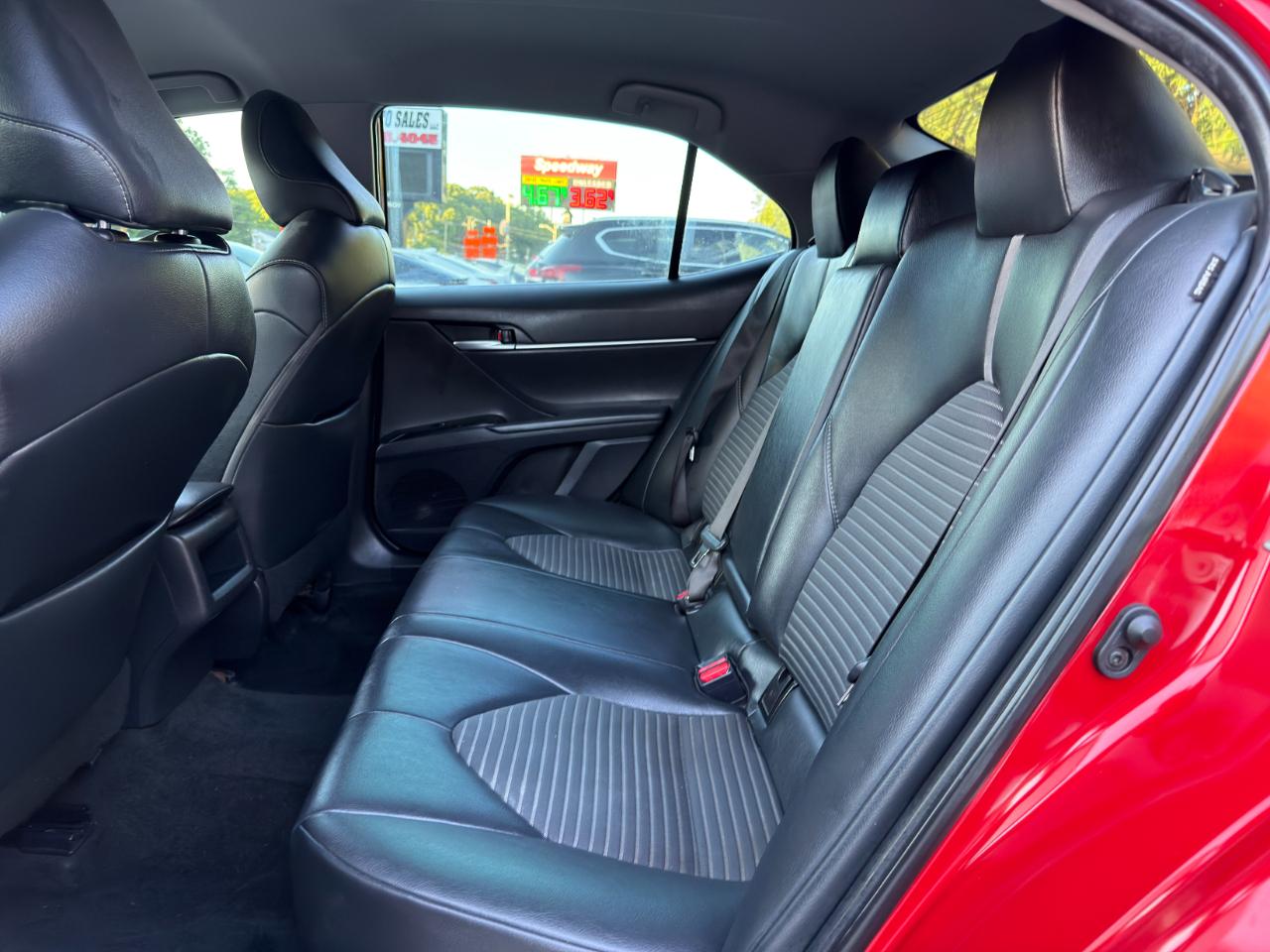 Toyota Camry XLE Auto (Natl) 2019