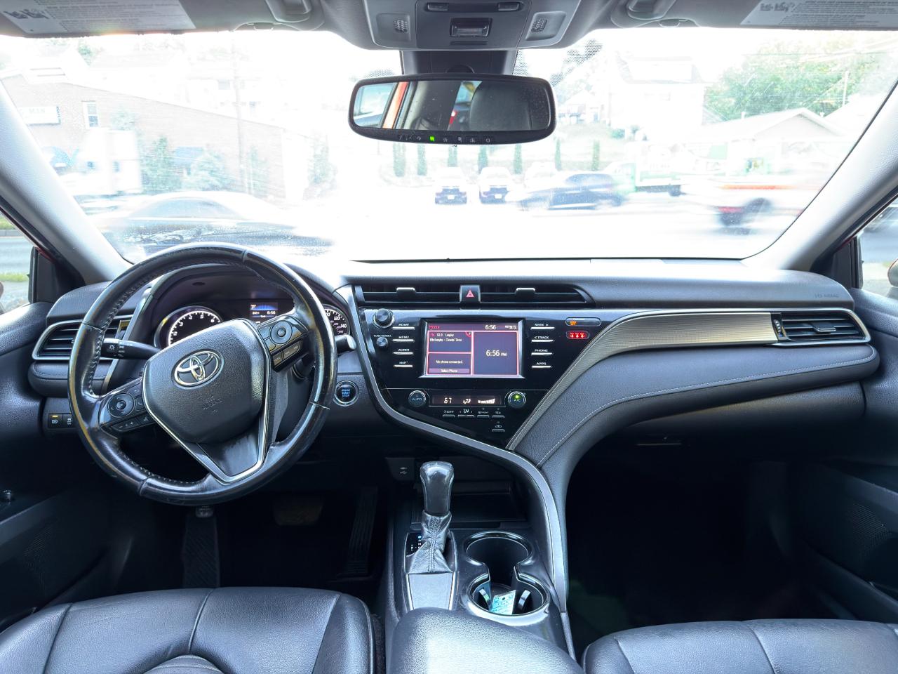 Toyota Camry XLE Auto (Natl) 2019