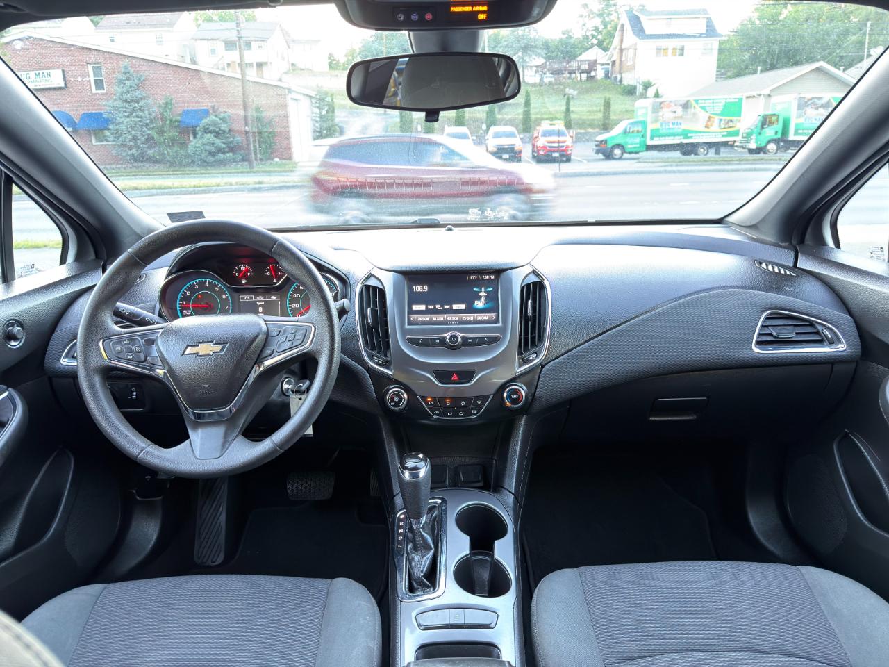 Chevrolet Cruze 4dr HB 1.4L LT w/1SD 2017