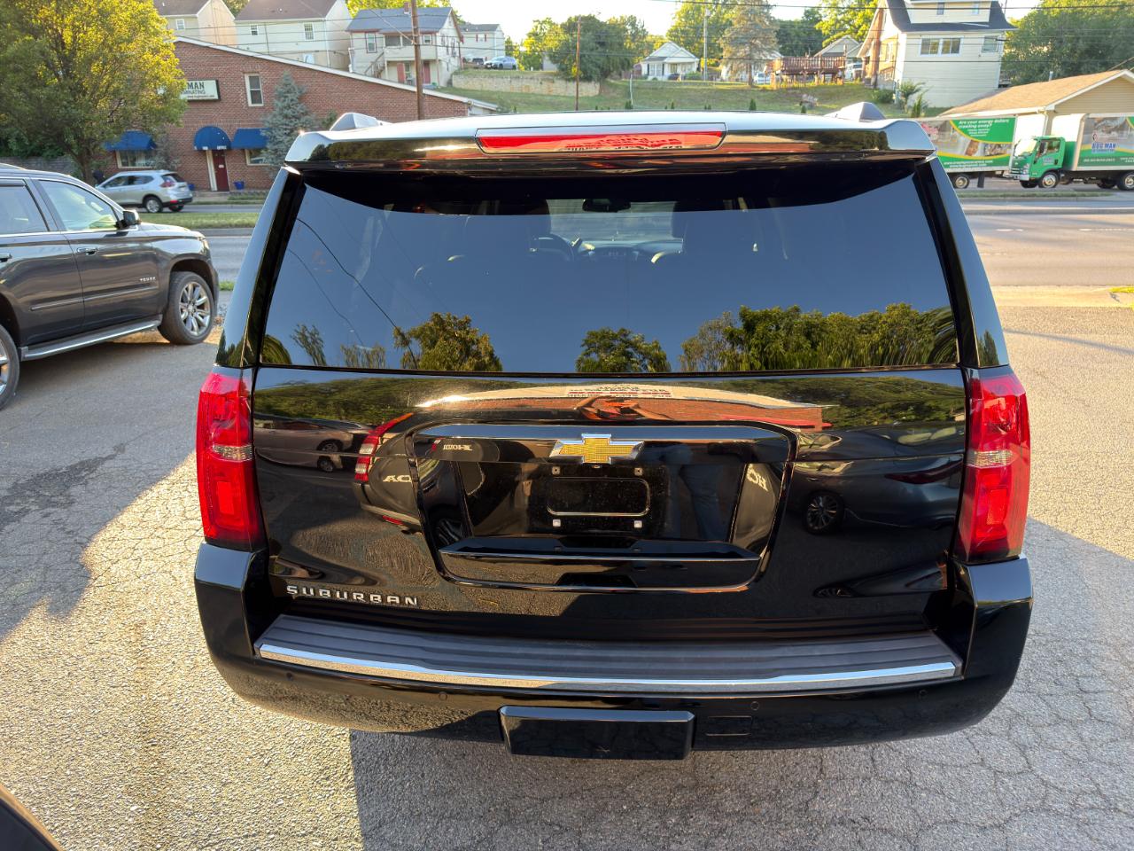 Chevrolet Suburban 4WD 4dr LTZ 2015
