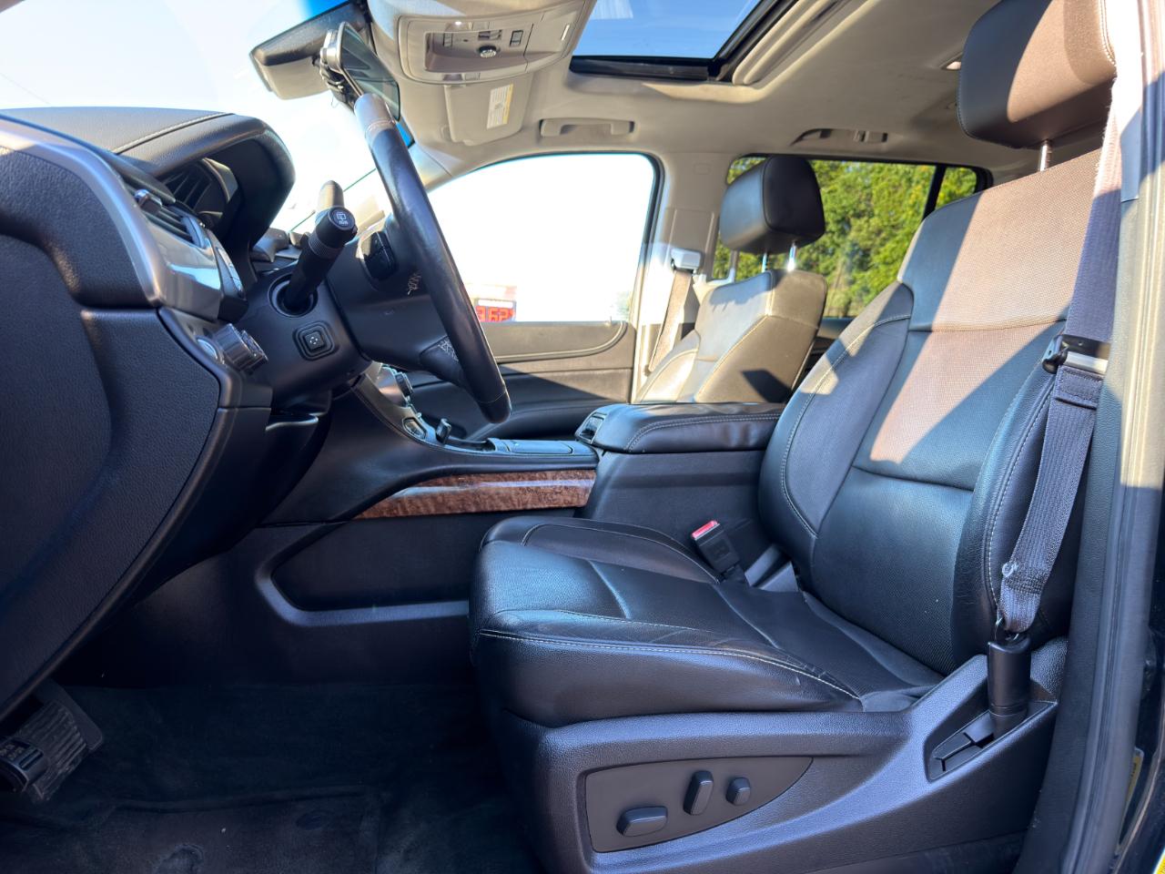 Chevrolet Suburban 4WD 4dr LTZ 2015