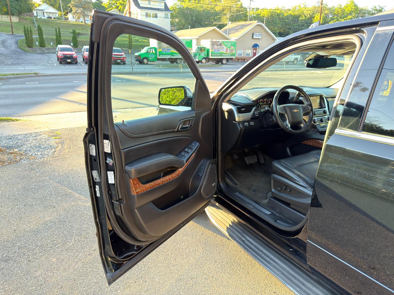 Chevrolet Suburban 4WD 4dr LTZ 2015