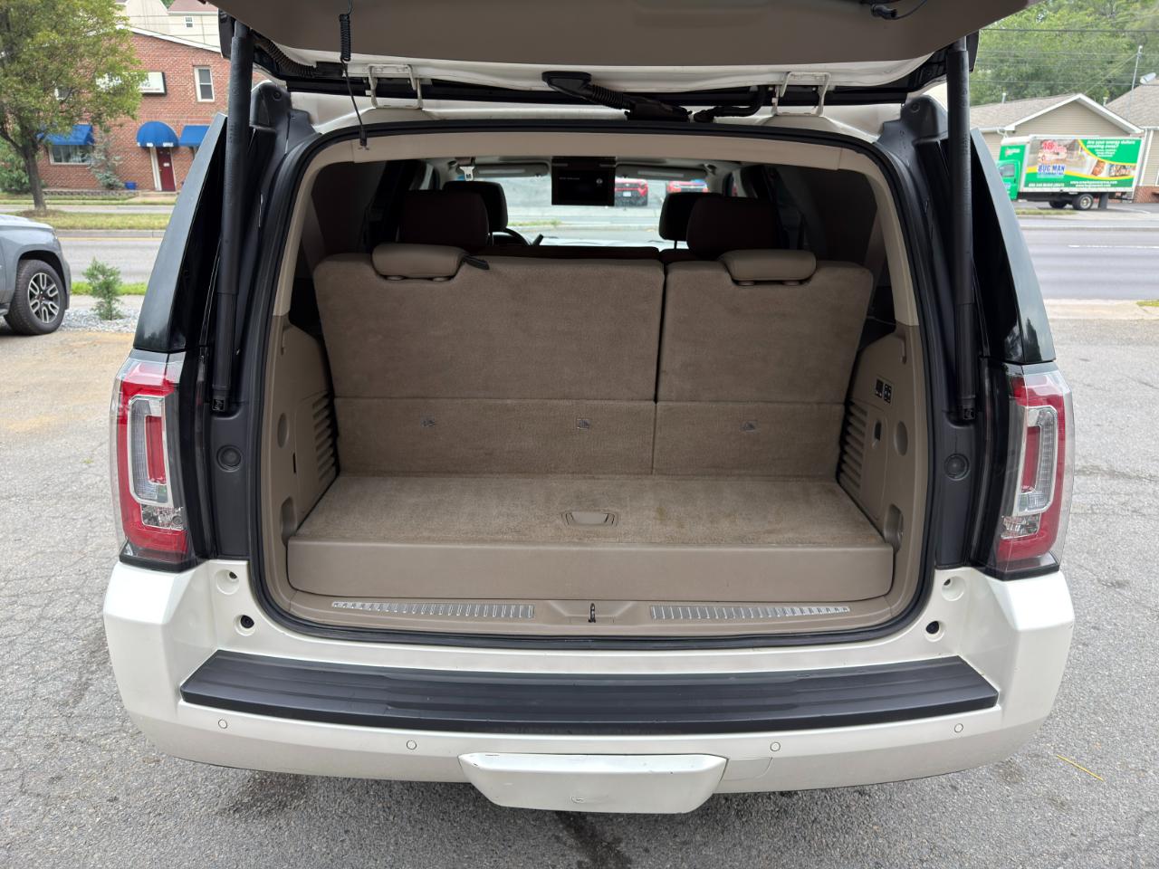 GMC Yukon 4WD 4dr SLT 2015