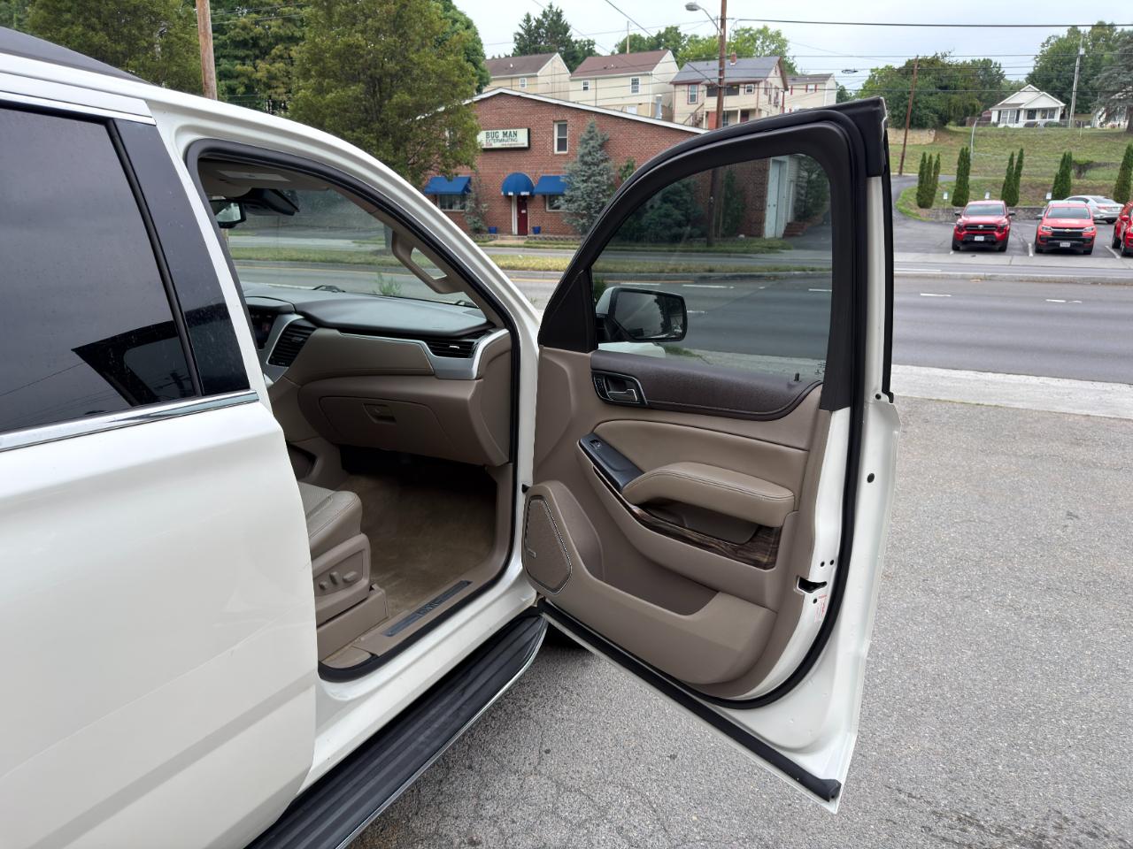 GMC Yukon 4WD 4dr SLT 2015