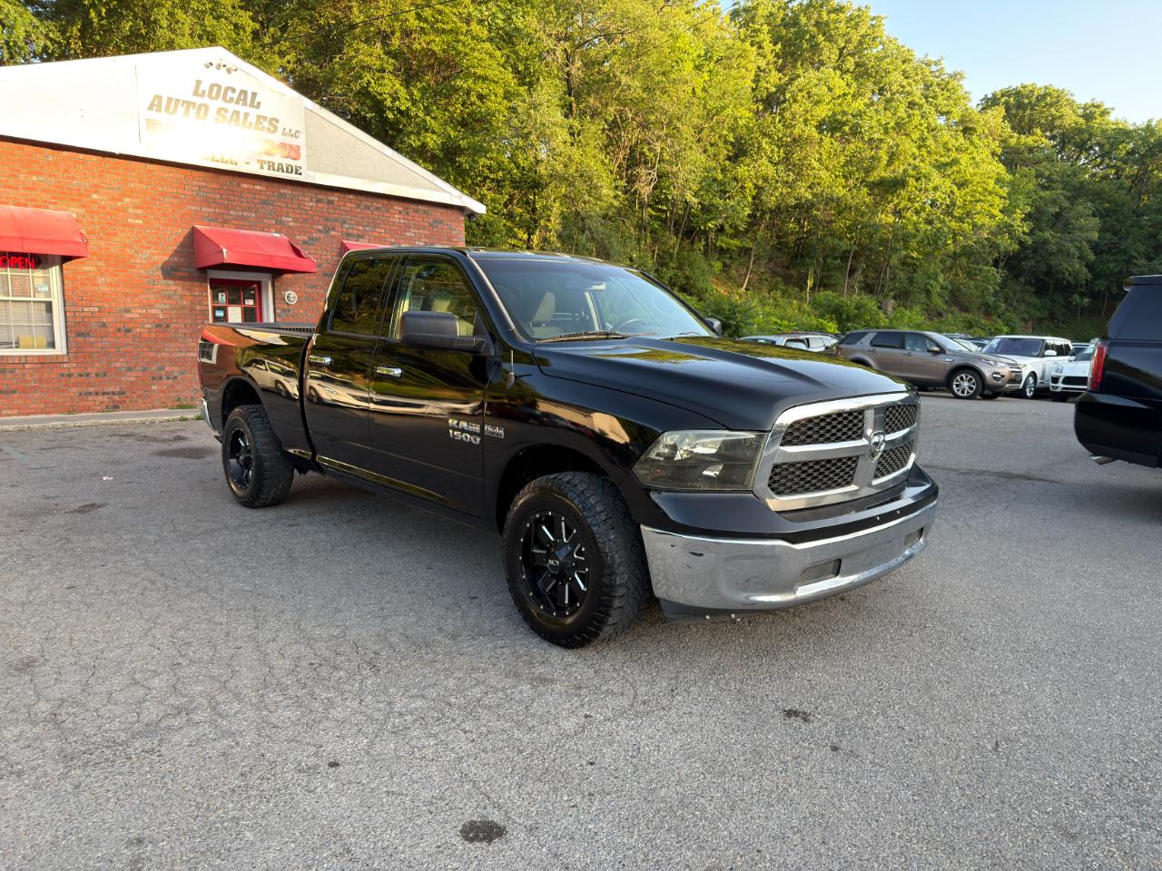 RAM 1500 4WD Quad Cab 140.5" SLT 2014