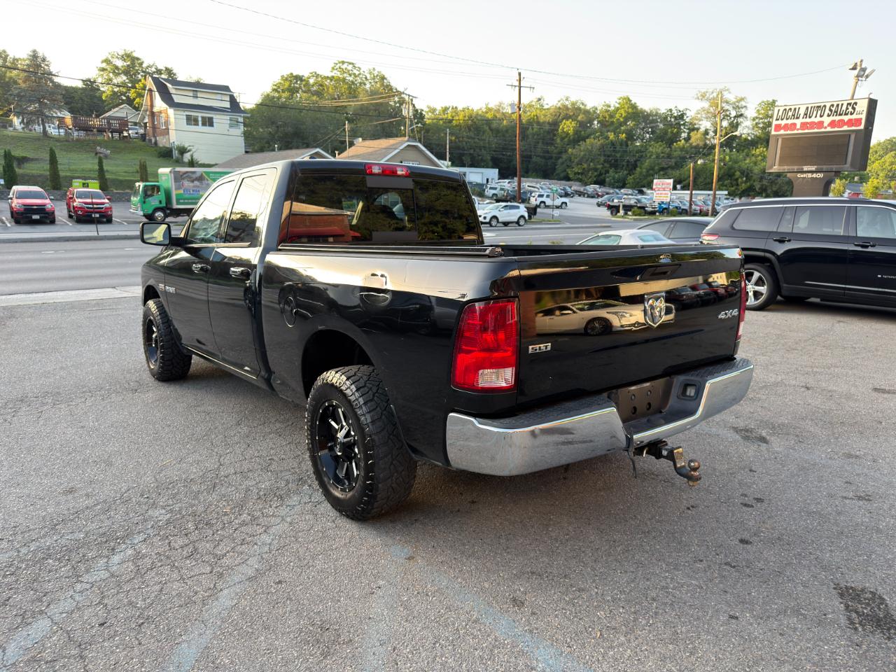 RAM 1500 4WD Quad Cab 140.5" SLT 2014