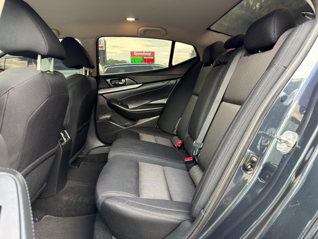 Nissan Maxima S 3.5L *Ltd Avail* 2017
