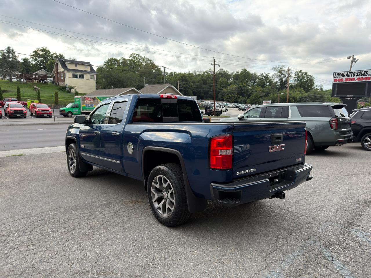 GMC Sierra 1500 4WD Double Cab 143.5" SLT 2015