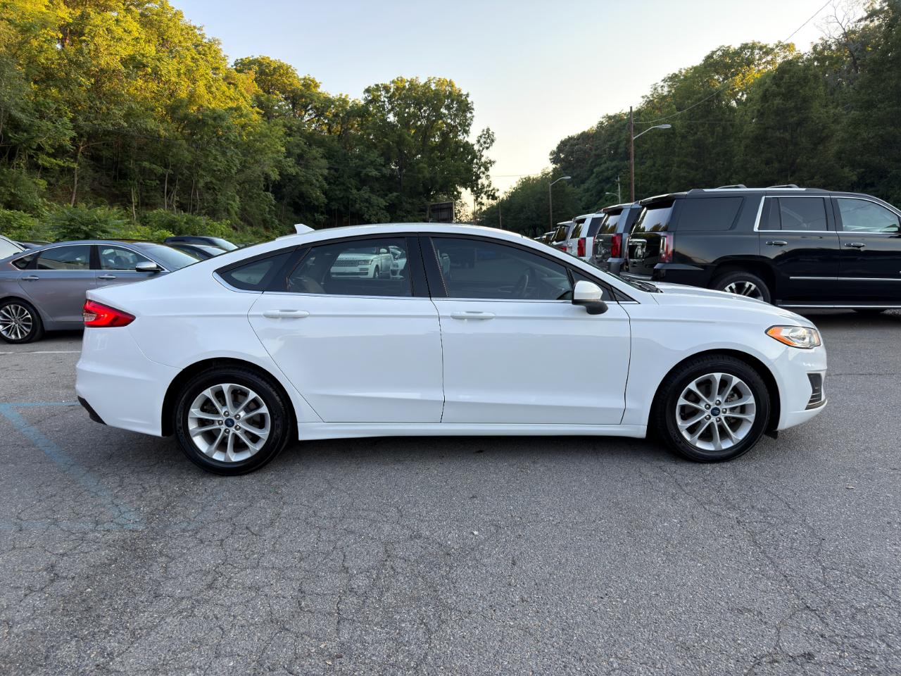 Ford Fusion SE FWD 2020