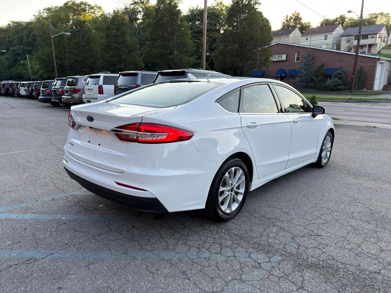 Ford Fusion SE FWD 2020