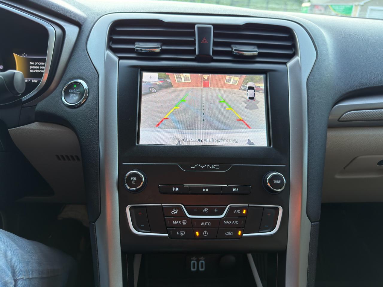 Ford Fusion SE FWD 2020