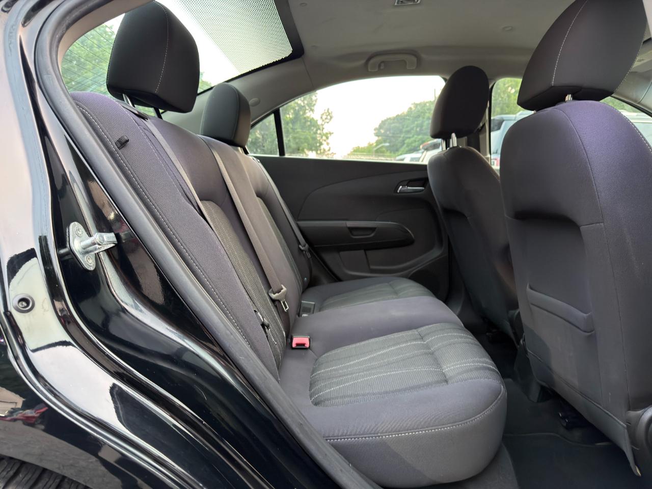 Chevrolet Sonic 4dr Sdn LT 2LT 2012