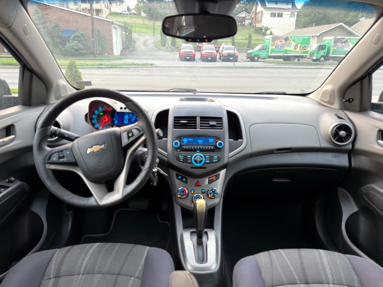 Chevrolet Sonic 4dr Sdn LT 2LT 2012