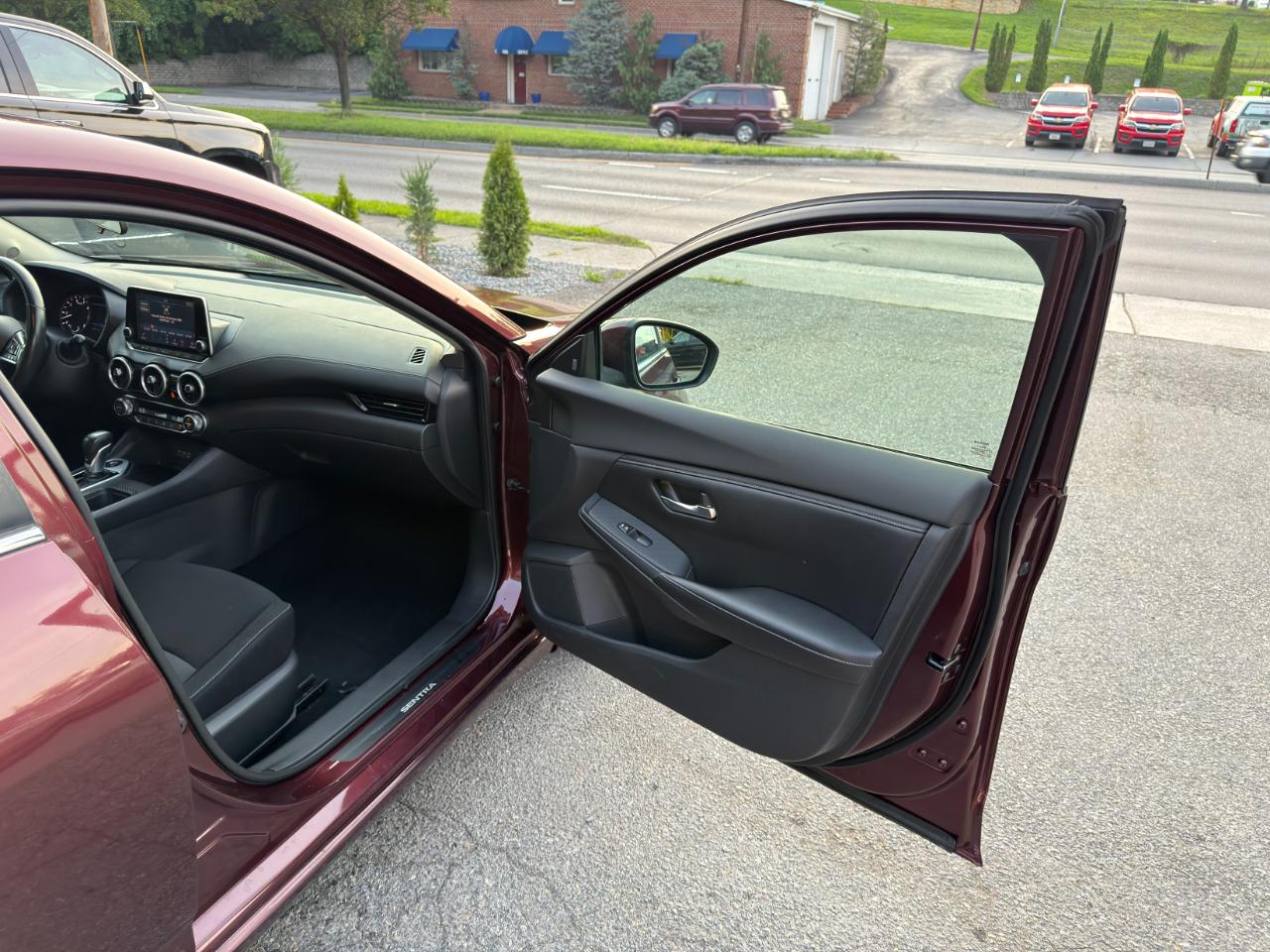 Nissan Sentra SV CVT 2021