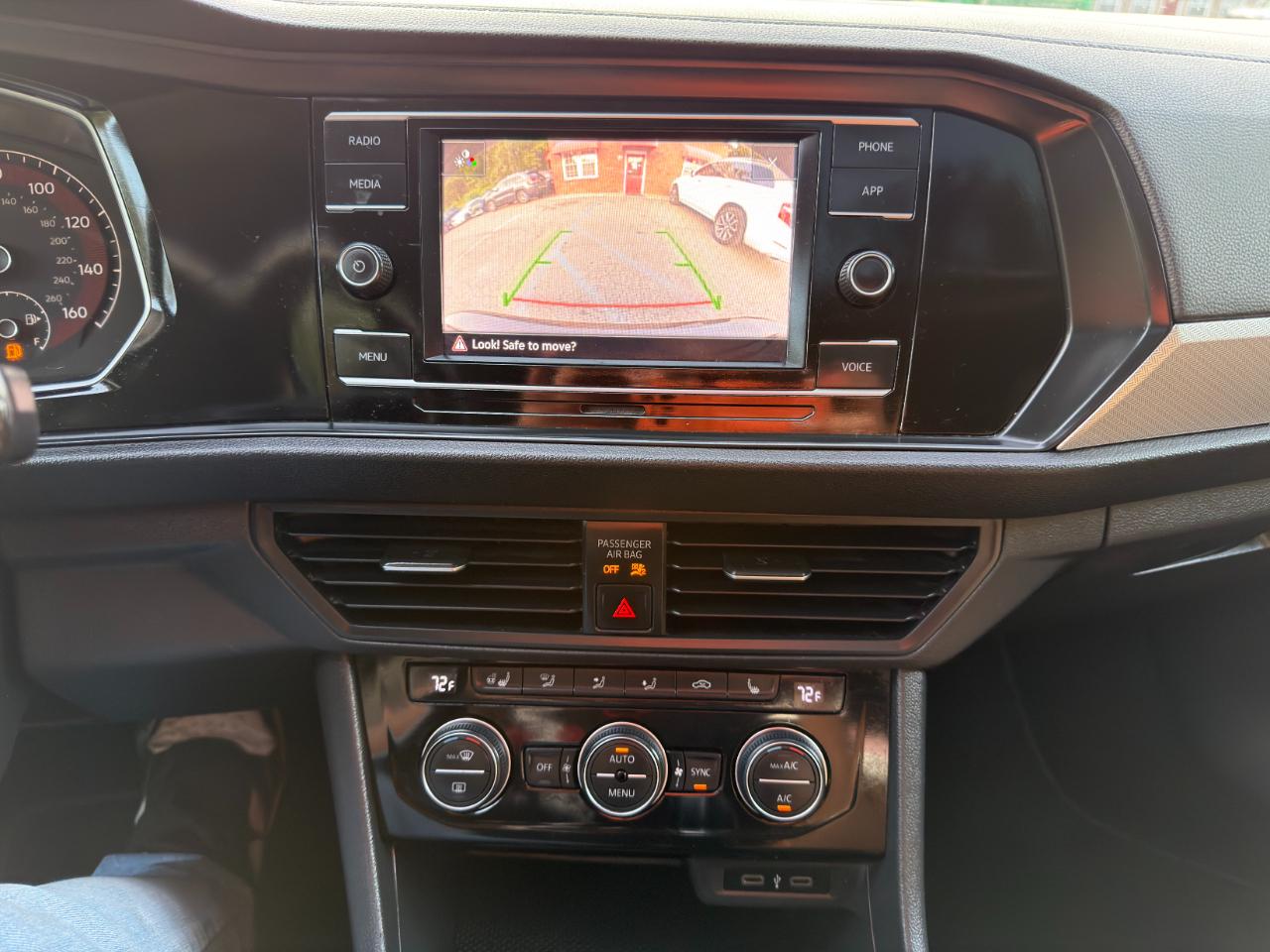 Volkswagen Jetta R-Line Auto w/SULEV 2020