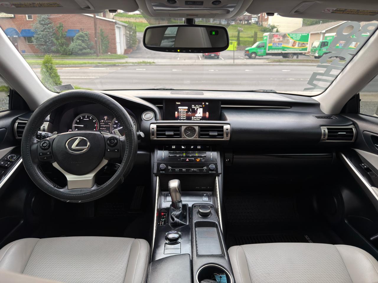 Lexus IS 250 4dr Sport Sdn Auto AWD 2014