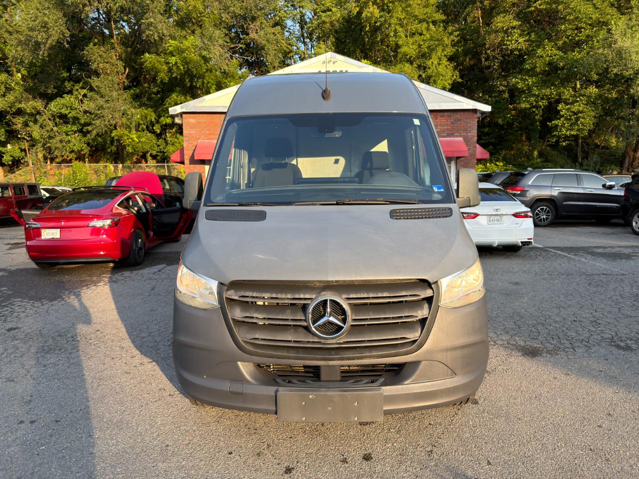 Mercedes-Benz Sprinter Van 2500 Standard Roof V6 144" RWD 2019