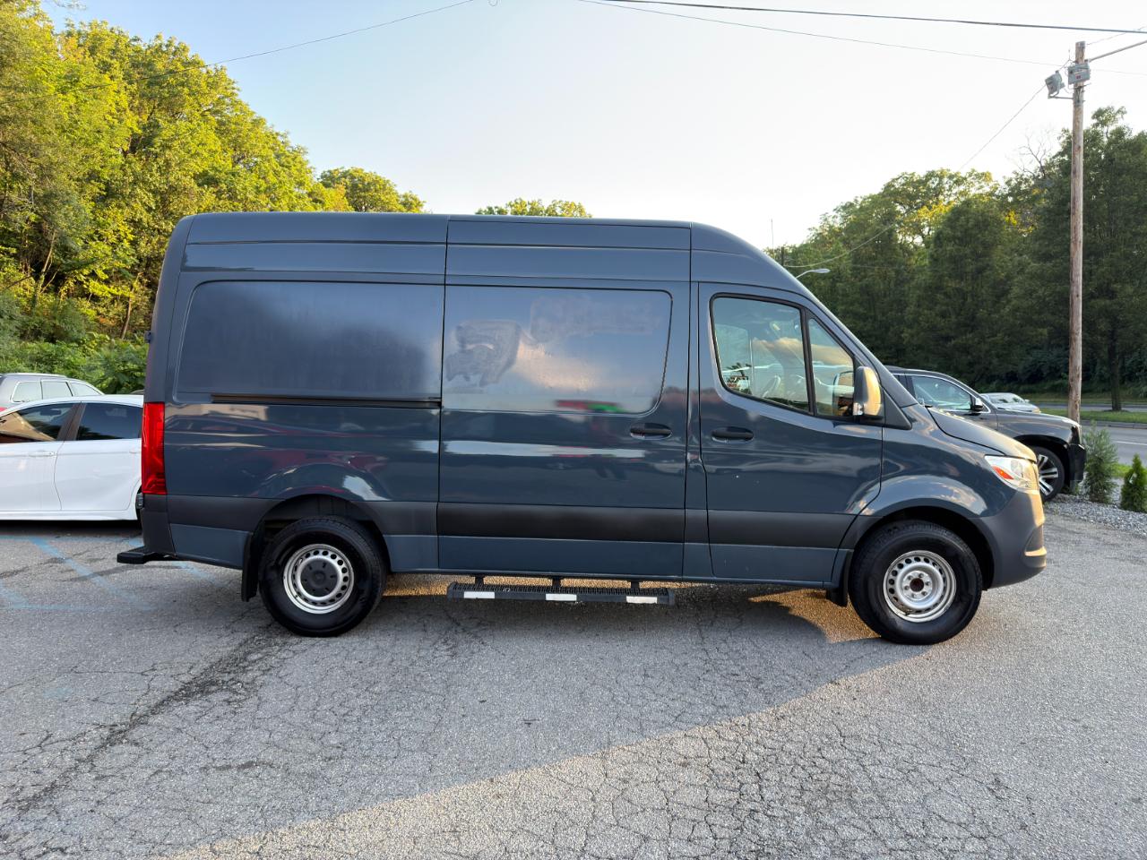 Mercedes-Benz Sprinter Van 2500 Standard Roof V6 144" RWD 2019