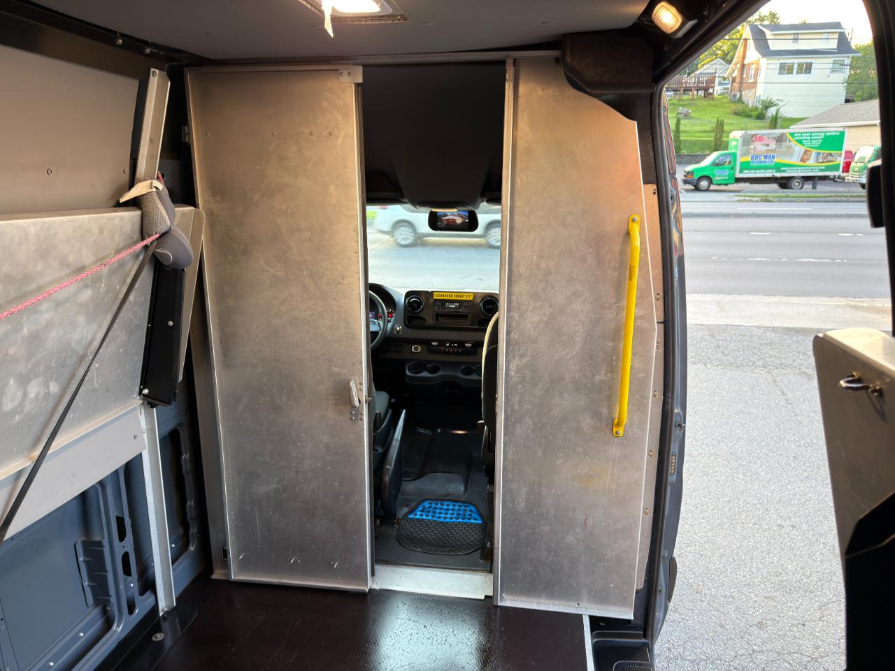 Mercedes-Benz Sprinter Van 2500 Standard Roof V6 144" RWD 2019